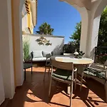 Avocadohome Villa