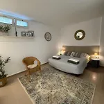 Avocadohome Villa *